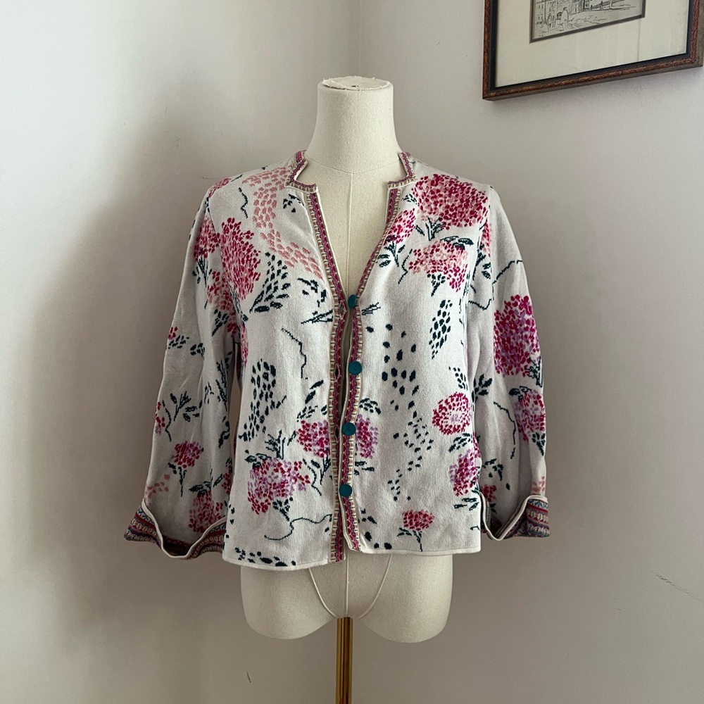 Ivko floral cardigan size 36 EU, fits like a as small.